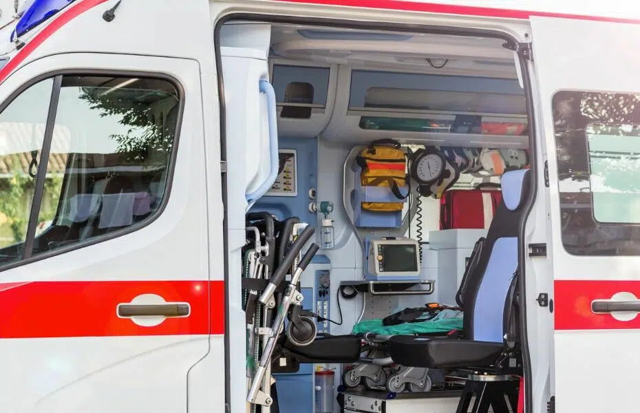 Interno di un'ambulanza