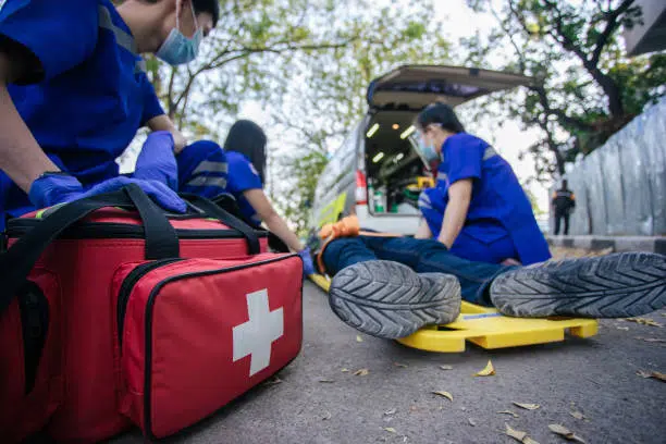 Noleggio ambulanza privata per eventi e manifestazioni pubbliche a Modugno Personale sanitario specializzato che opera durante eventi sportive